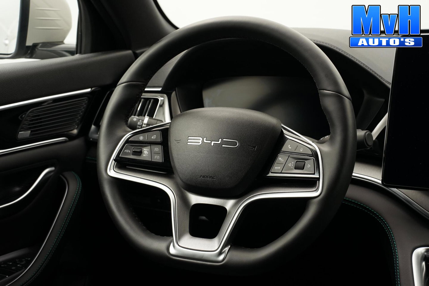BYD SEAL U 1.5 DM-i FWD Boost|BOMVOL!|PANO|360°|HEAD-UP|NAP|SOH102%