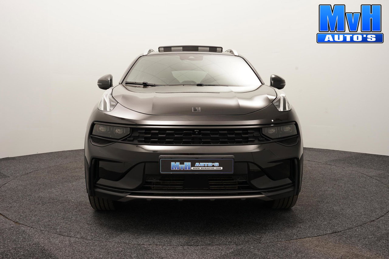 Lynk & Co 01