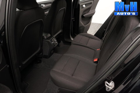 Volvo XC40 2.0 B3 Essential|MHEV|163PK|STOEL/STUUR.VERW|CAMERA