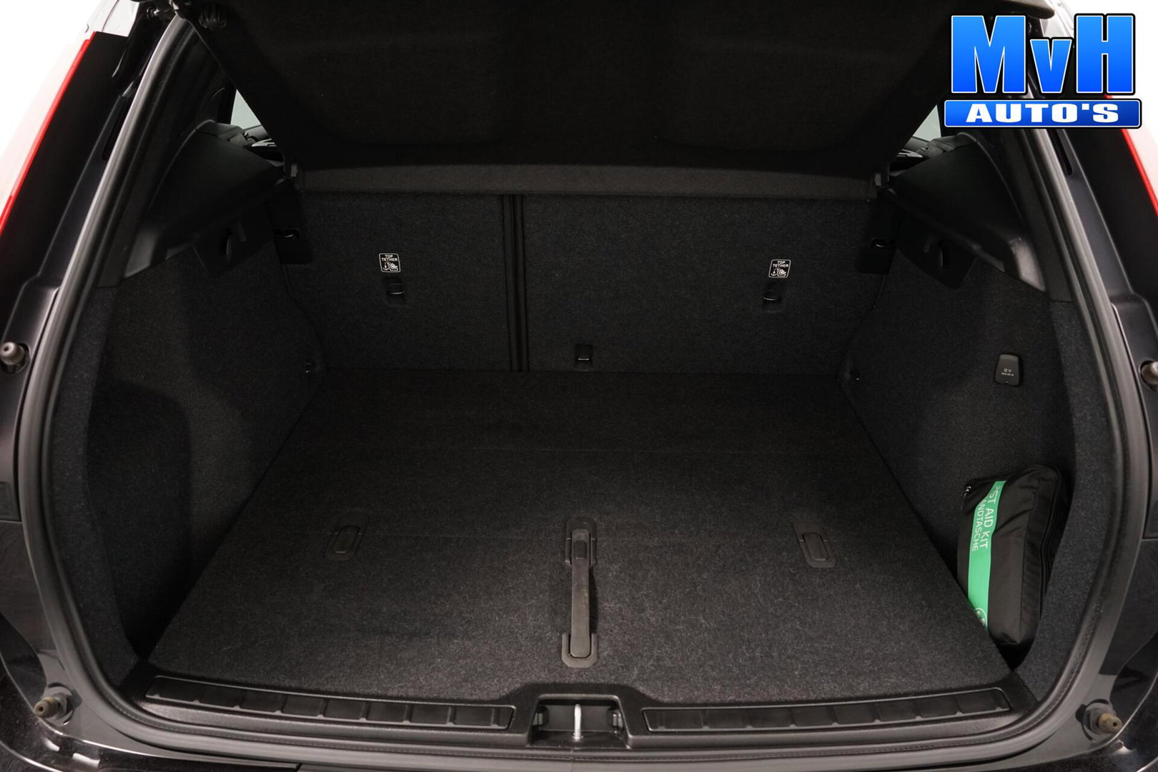 Volvo XC40 2.0 B3 Essential|MHEV|163PK|STOEL/STUUR.VERW|CAMERA