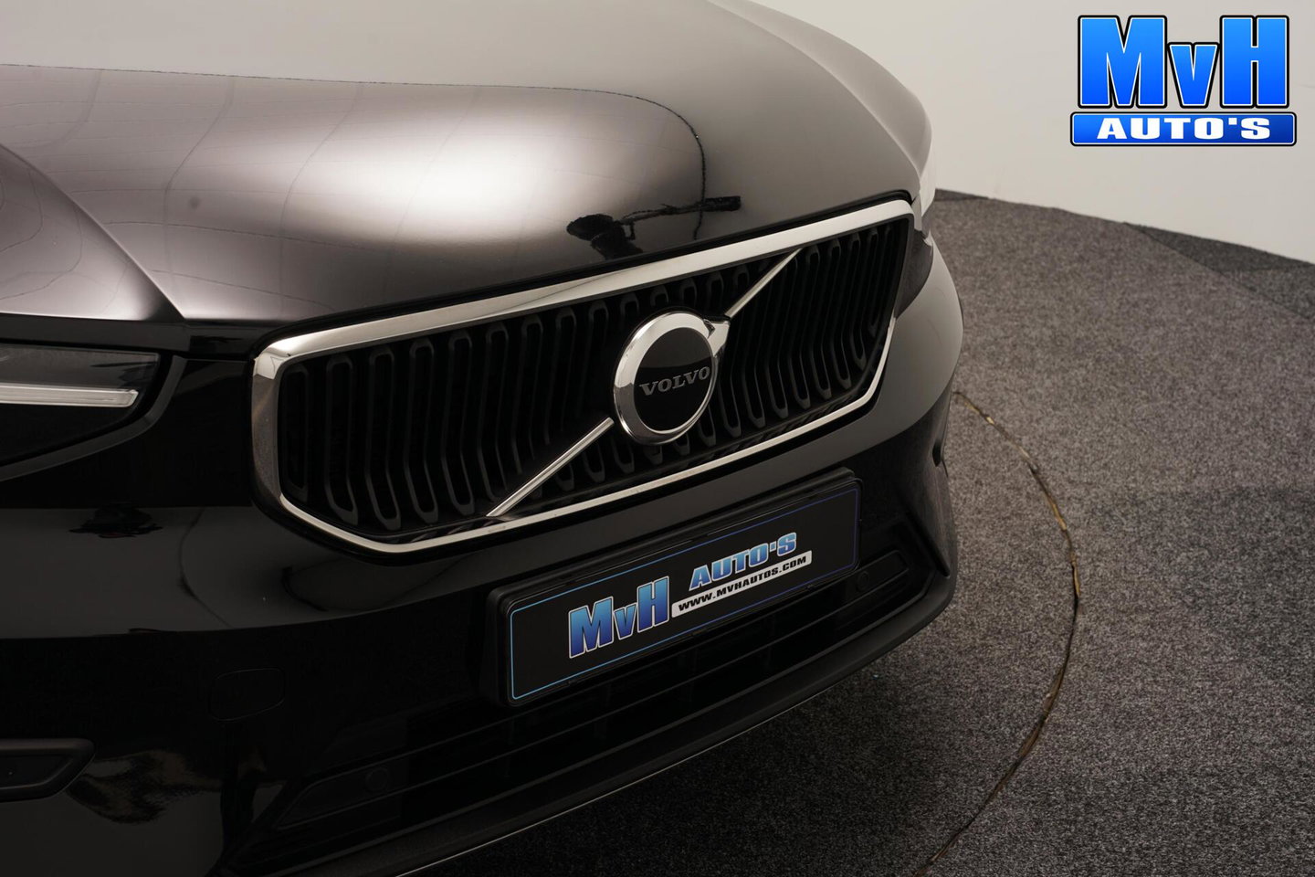 Volvo XC40 2.0 B3 Essential|MHEV|163PK|STOEL/STUUR.VERW|CAMERA