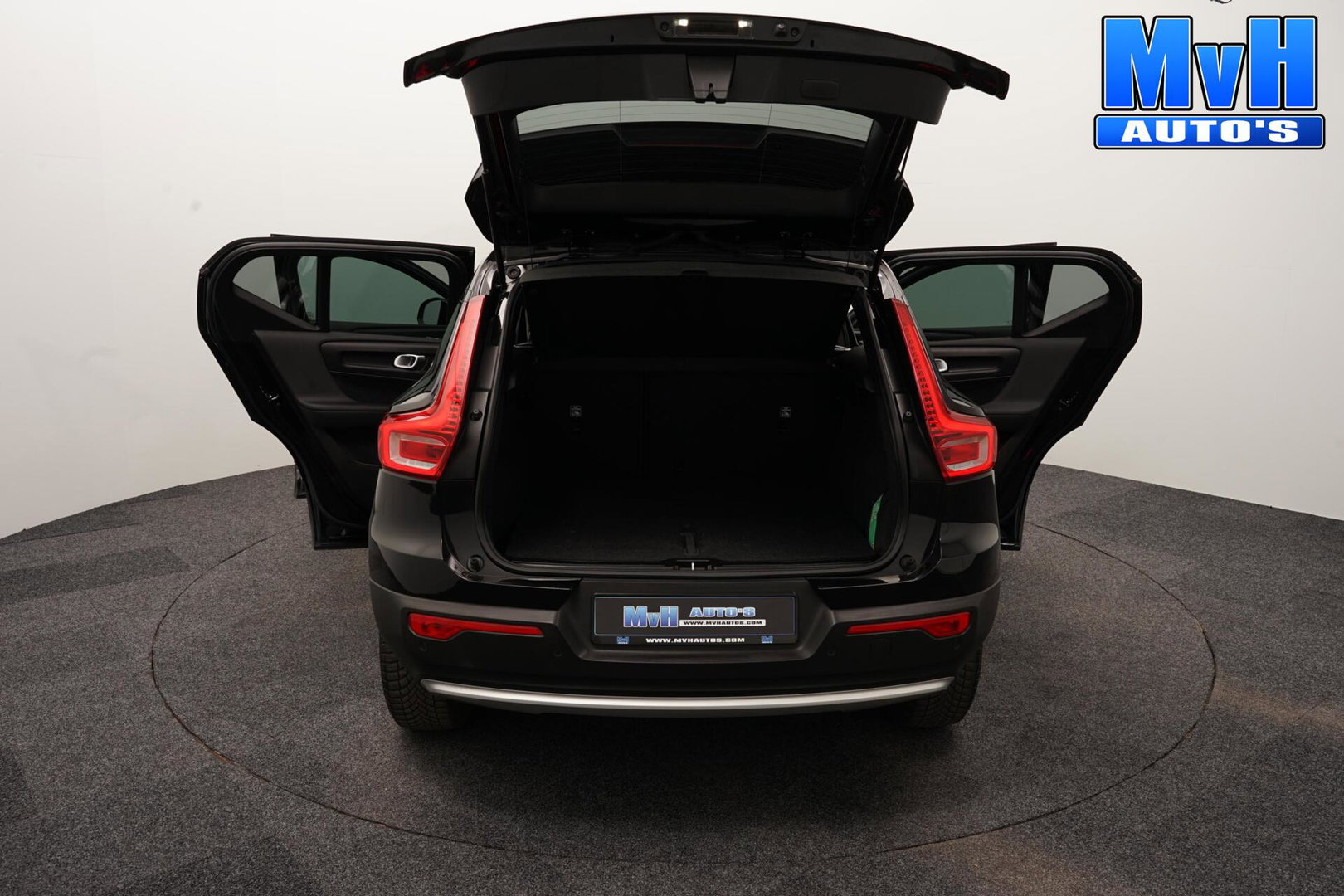 Volvo XC40 2.0 B3 Essential|MHEV|163PK|STOEL/STUUR.VERW|CAMERA