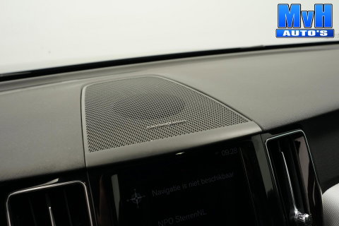 Volvo XC60 2.0 PHEV T6 AWD R-Design|PANO|H/K|TREKH|SOH93%