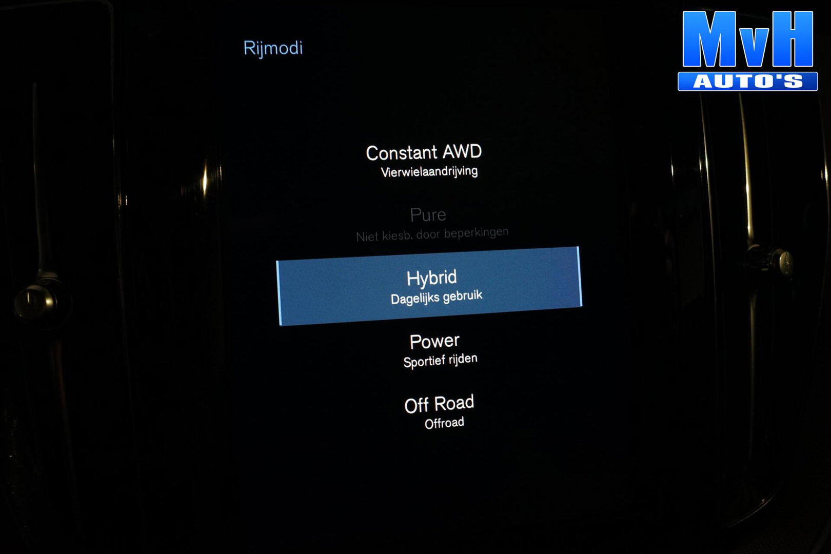 Volvo XC60 2.0 PHEV T6 AWD R-Design|PANO|H/K|TREKH|SOH93%