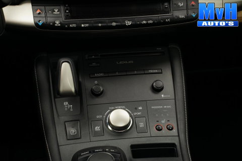 Lexus CT 200h 25th Edition|SCHUIFDAK|CAMERA|STOELVERW|LED|NAP