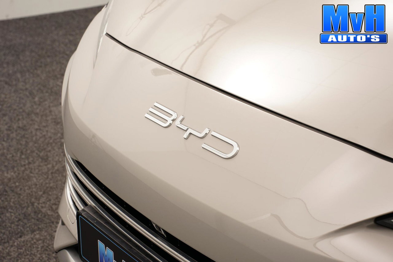 BYD SEAL U