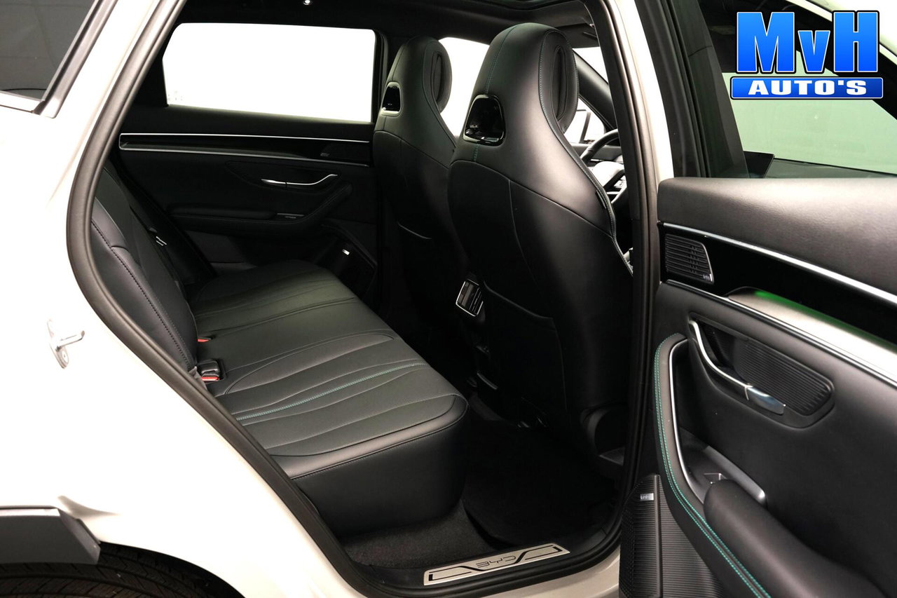 BYD SEAL U