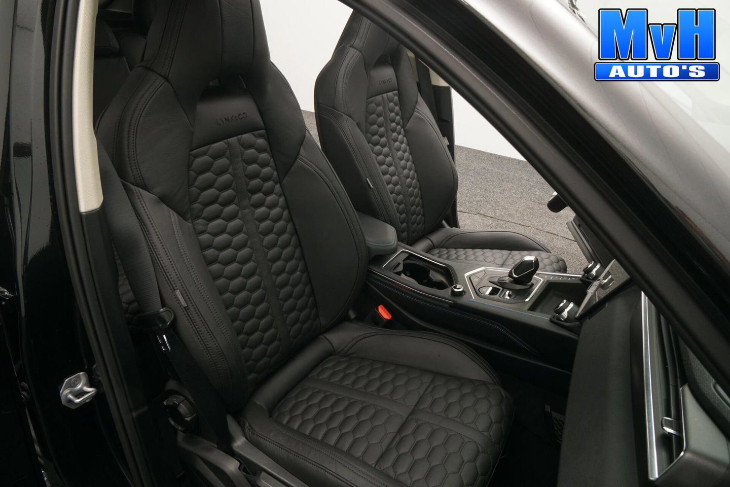 Lynk & Co 01 1.5 PHEV|FULL BLACK XL|LEER|NAP|PANO|SOH92%