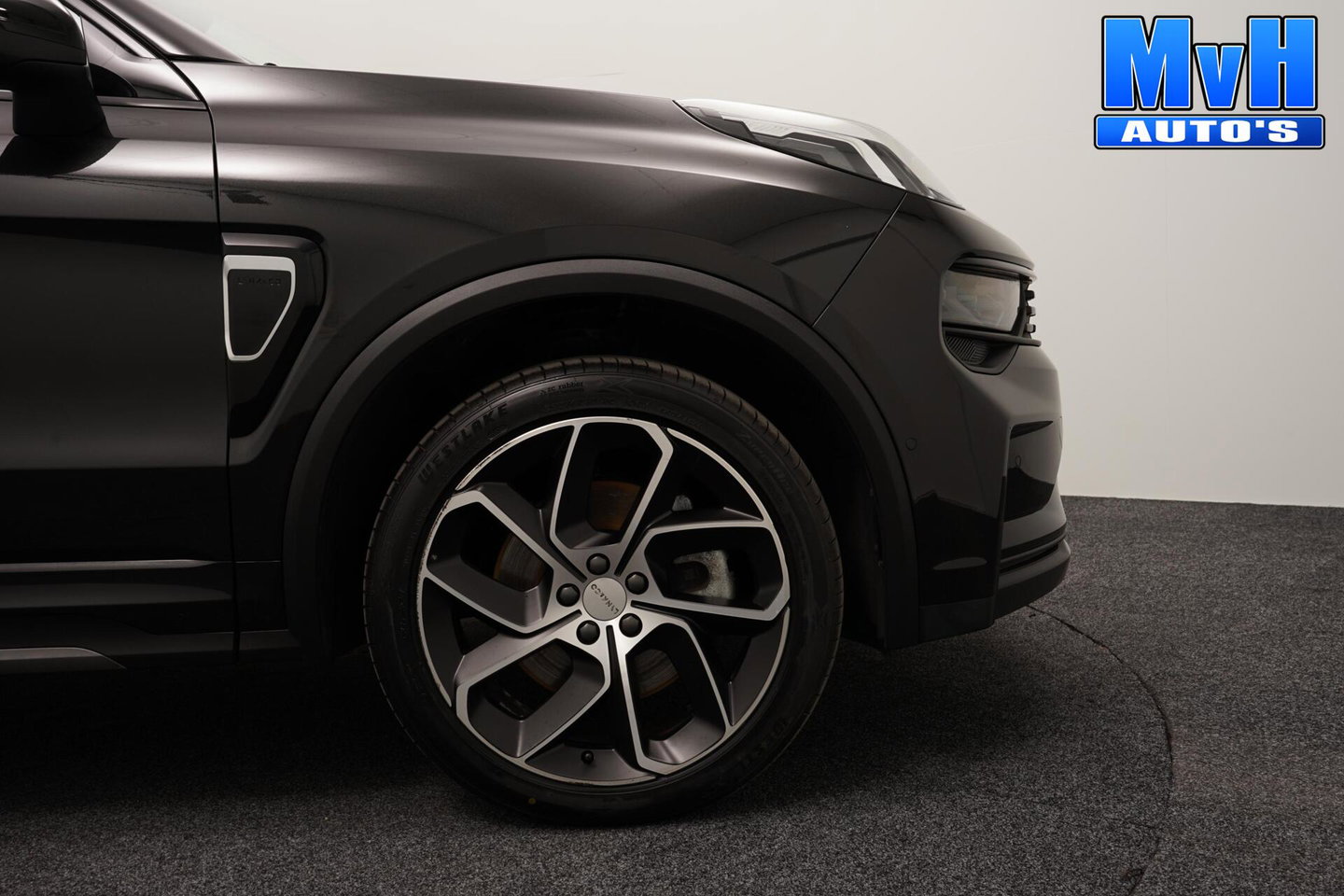 Lynk & Co 01 1.5 PHEV|FULL BLACK|360°CAM|PANO|262PK|SOH95%