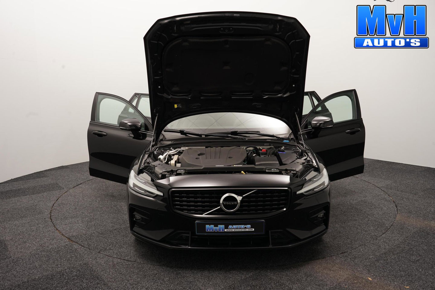 Volvo V60 2.0 B3 R-Design|PANO|STOEL/STUUR.VERW|AUTO.PILOT