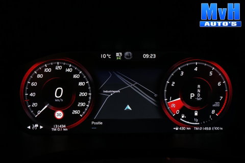 Volvo V60 2.0 B3 R-Design|PANO|STOEL/STUUR.VERW|AUTO.PILOT