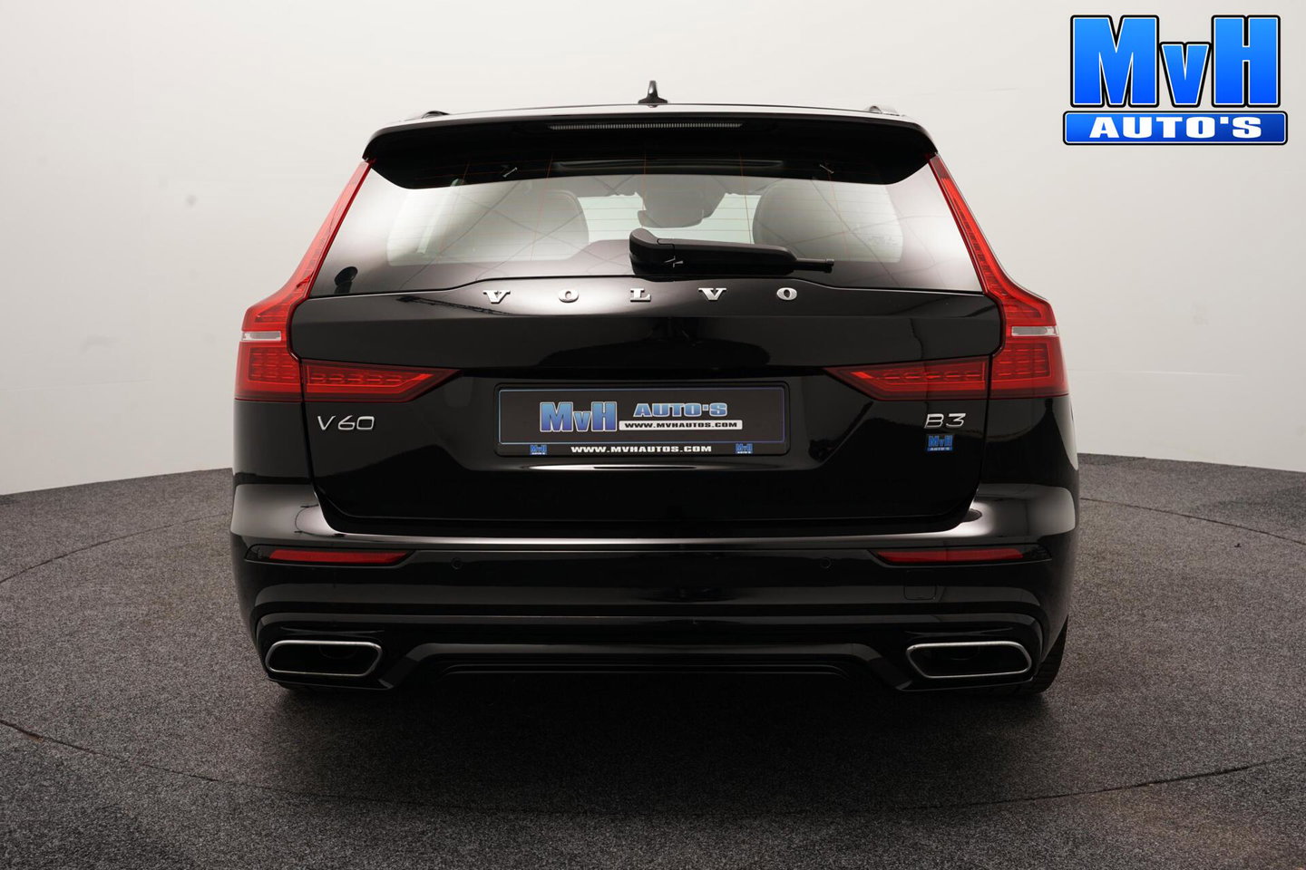 Volvo V60 2.0 B3 R-Design|PANO|STOEL/STUUR.VERW|AUTO.PILOT