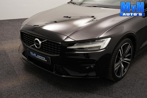 Volvo V60 2.0 B3 R-Design|PANO|STOEL/STUUR.VERW|AUTO.PILOT