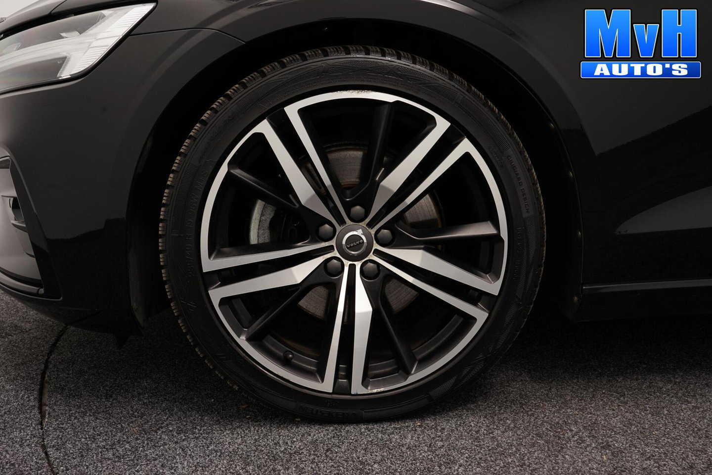 Volvo V60 2.0 B3 R-Design|PANO|STOEL/STUUR.VERW|AUTO.PILOT