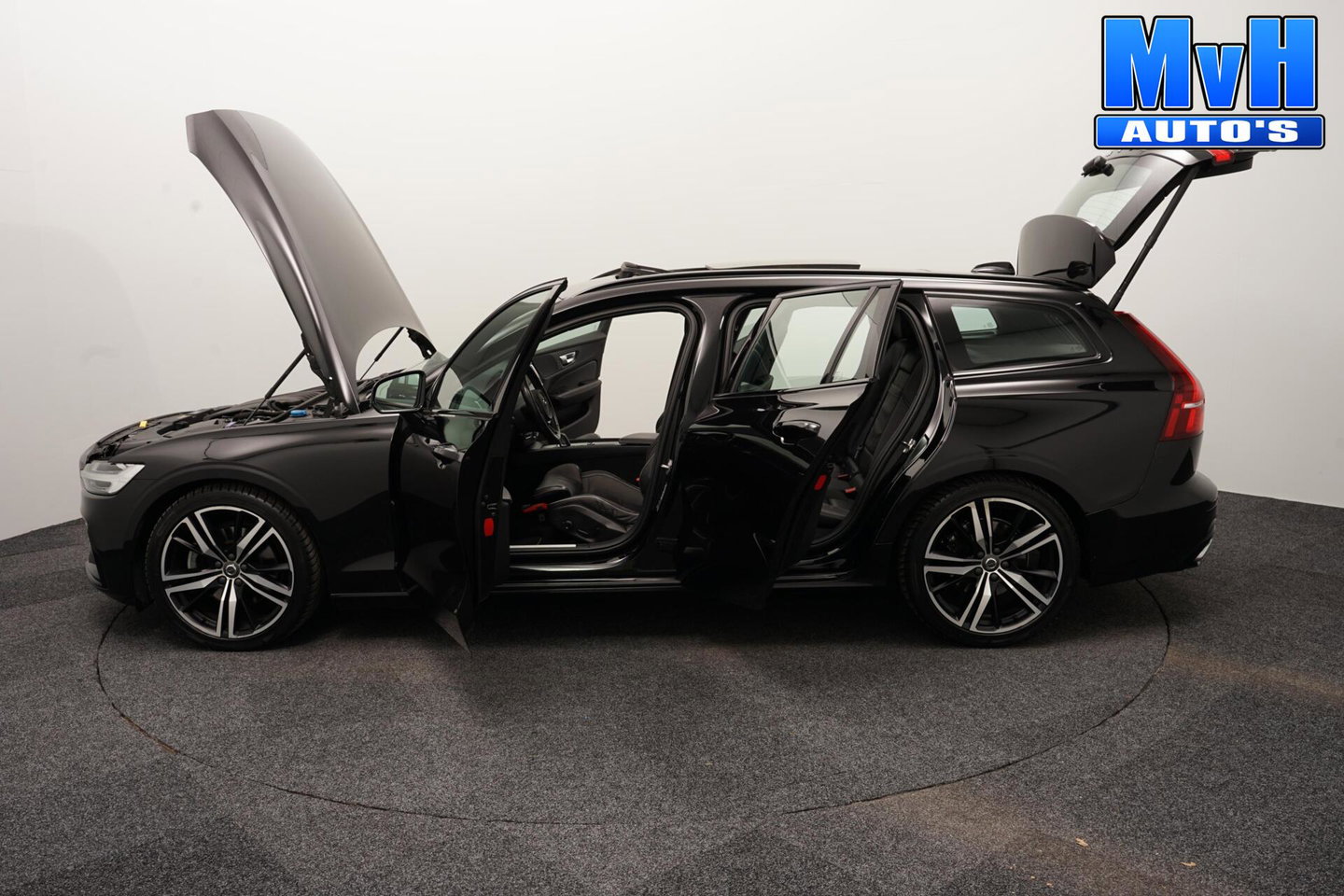 Volvo V60 2.0 B3 R-Design|PANO|STOEL/STUUR.VERW|AUTO.PILOT