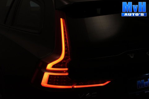 Volvo V60 2.0 B3 R-Design|PANO|STOEL/STUUR.VERW|AUTO.PILOT