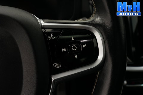 Volvo V60 2.0 B3 R-Design|PANO|STOEL/STUUR.VERW|AUTO.PILOT