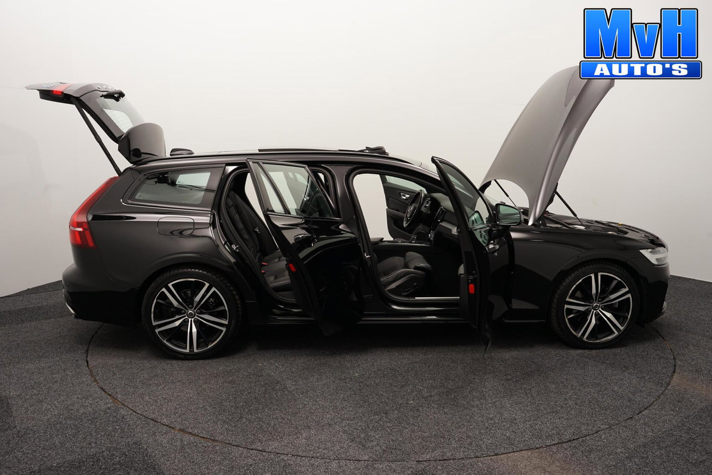 Volvo V60 2.0 B3 R-Design|PANO|STOEL/STUUR.VERW|AUTO.PILOT