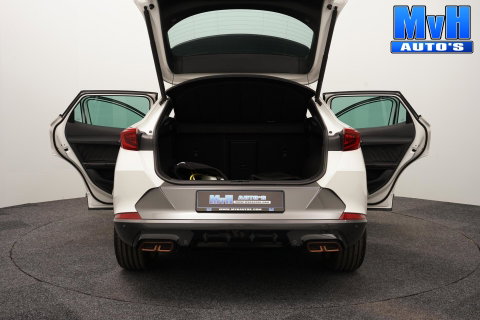 CUPRA Formentor 1.4 PHEV|PANO|STUUR.VERW|TREKHAAK|CAM|SOH91%