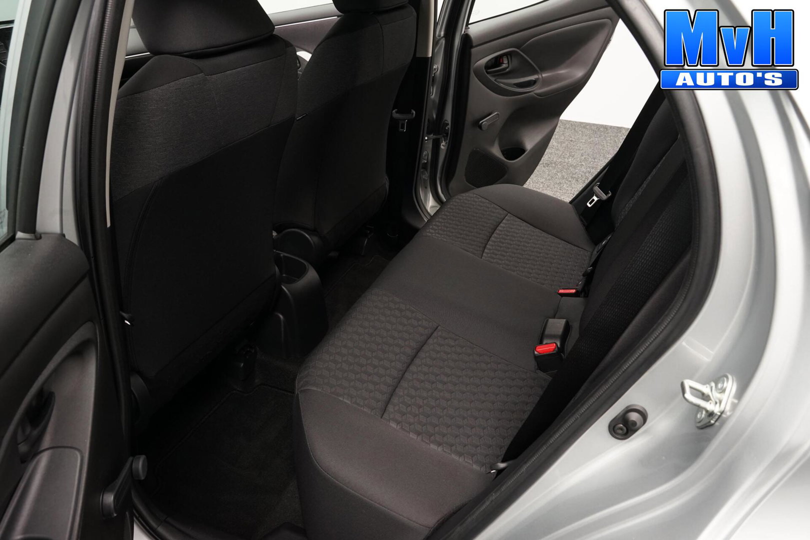 Toyota Yaris 1.5 VVT-i Active|CAMERA|ADAP.CRUISE|CARPLAY|NAP