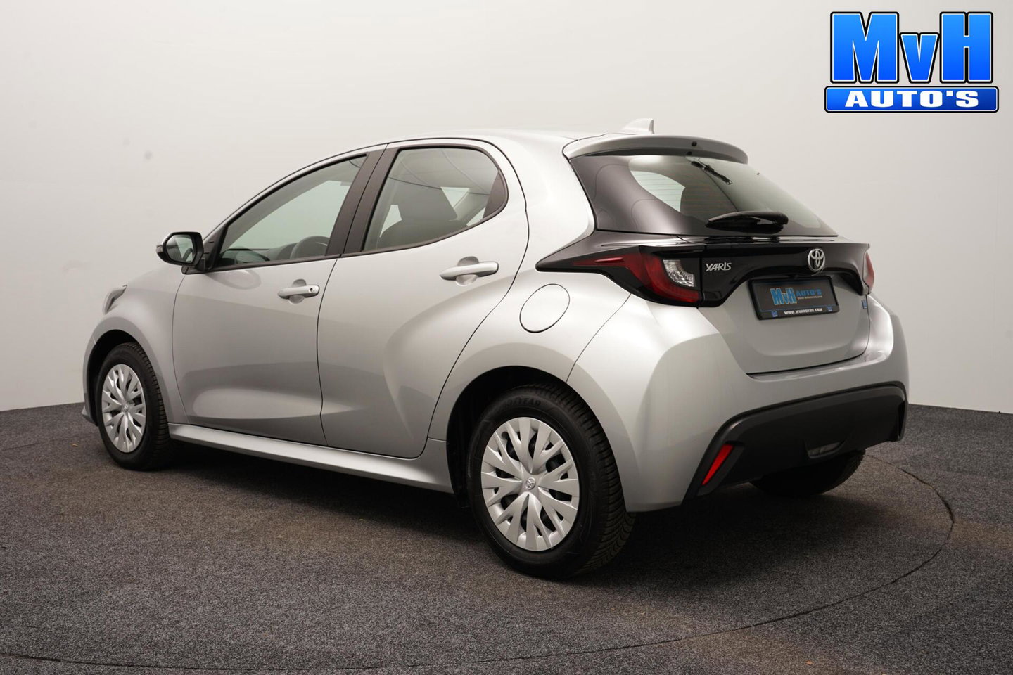 Toyota Yaris 1.5 VVT-i Active|CAMERA|ADAP.CRUISE|CARPLAY|NAP