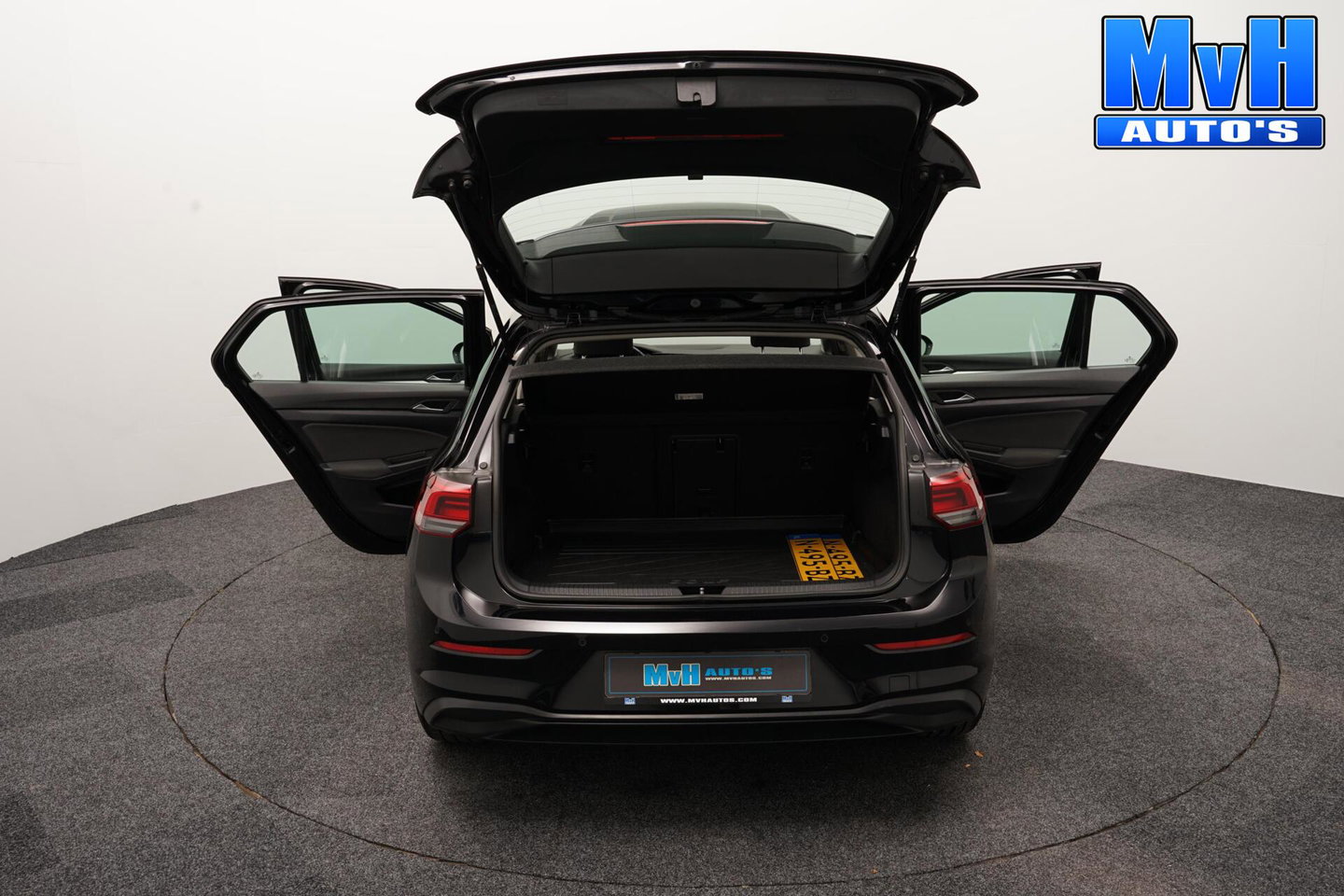 Volkswagen Golf 1.5 TSI Life Business|SPORTSTOEL|LUXE|ORG.NL