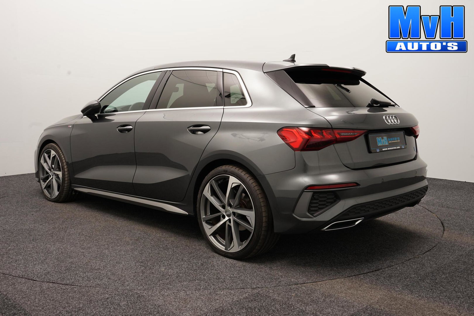 Audi A3 Sportback 30 TFSI S-Line|MATRIX-LED|ACC|19INCH|NAP