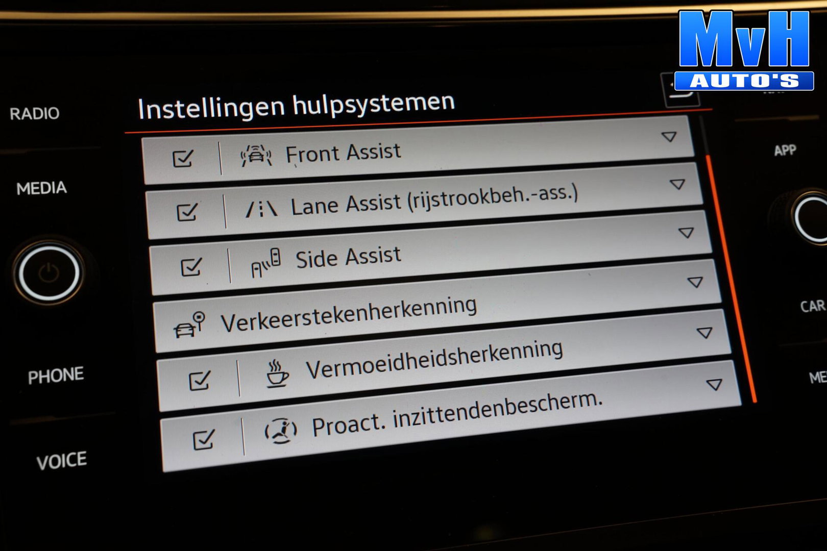 Volkswagen Tiguan 1.4 TSI PHEV R-Line Business+|PANO|IQ-LIGHT|SOH100%