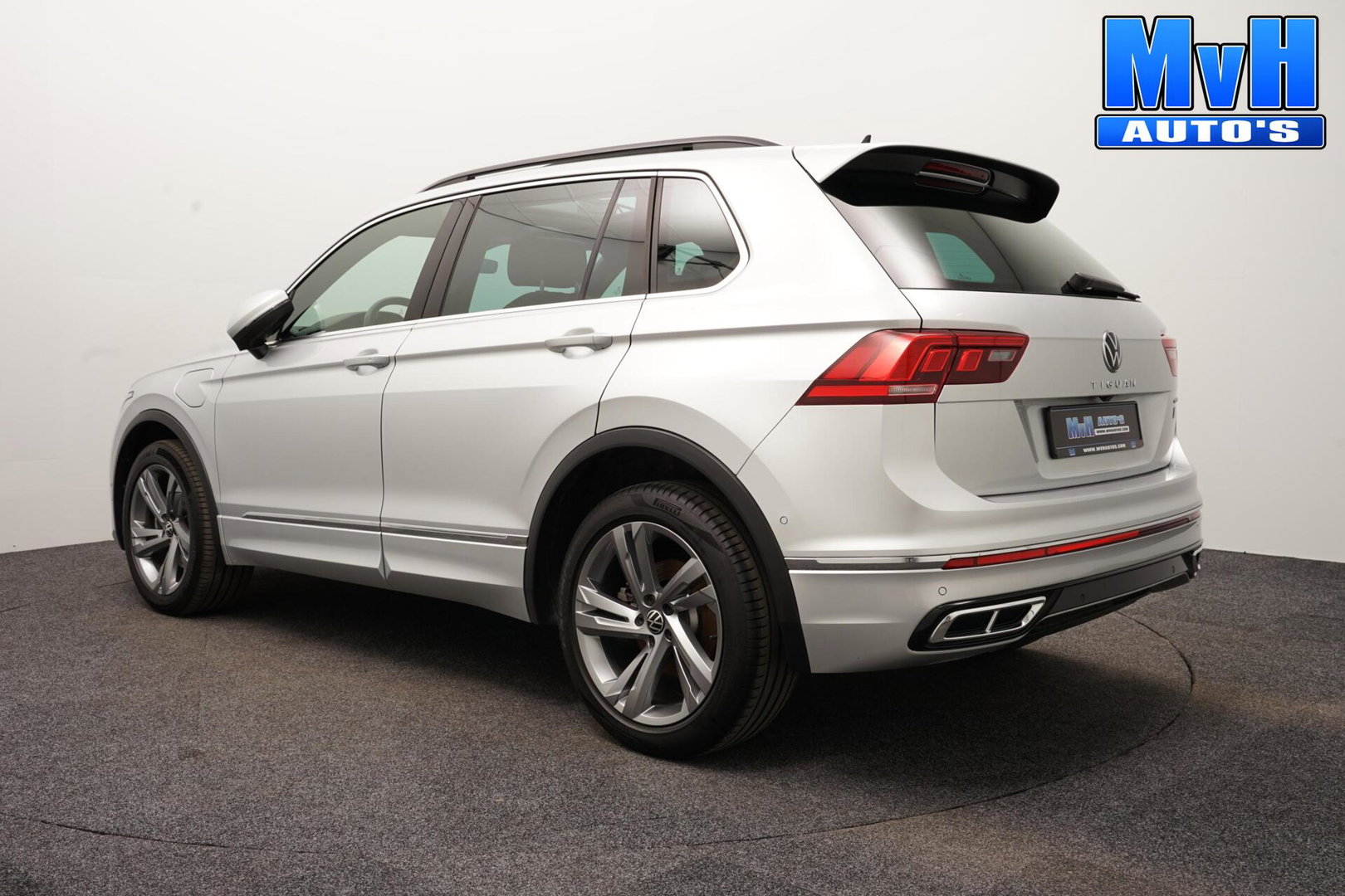 Volkswagen Tiguan 1.4 TSI PHEV R-Line Business+|PANO|IQ-LIGHT|SOH100%