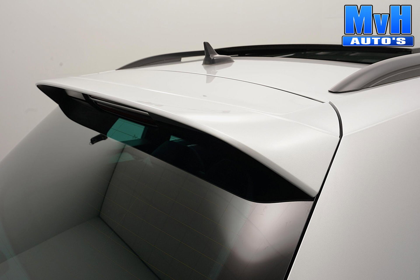 Volkswagen Tiguan 1.4 TSI PHEV R-Line Business+|PANO|IQ-LIGHT|SOH100%