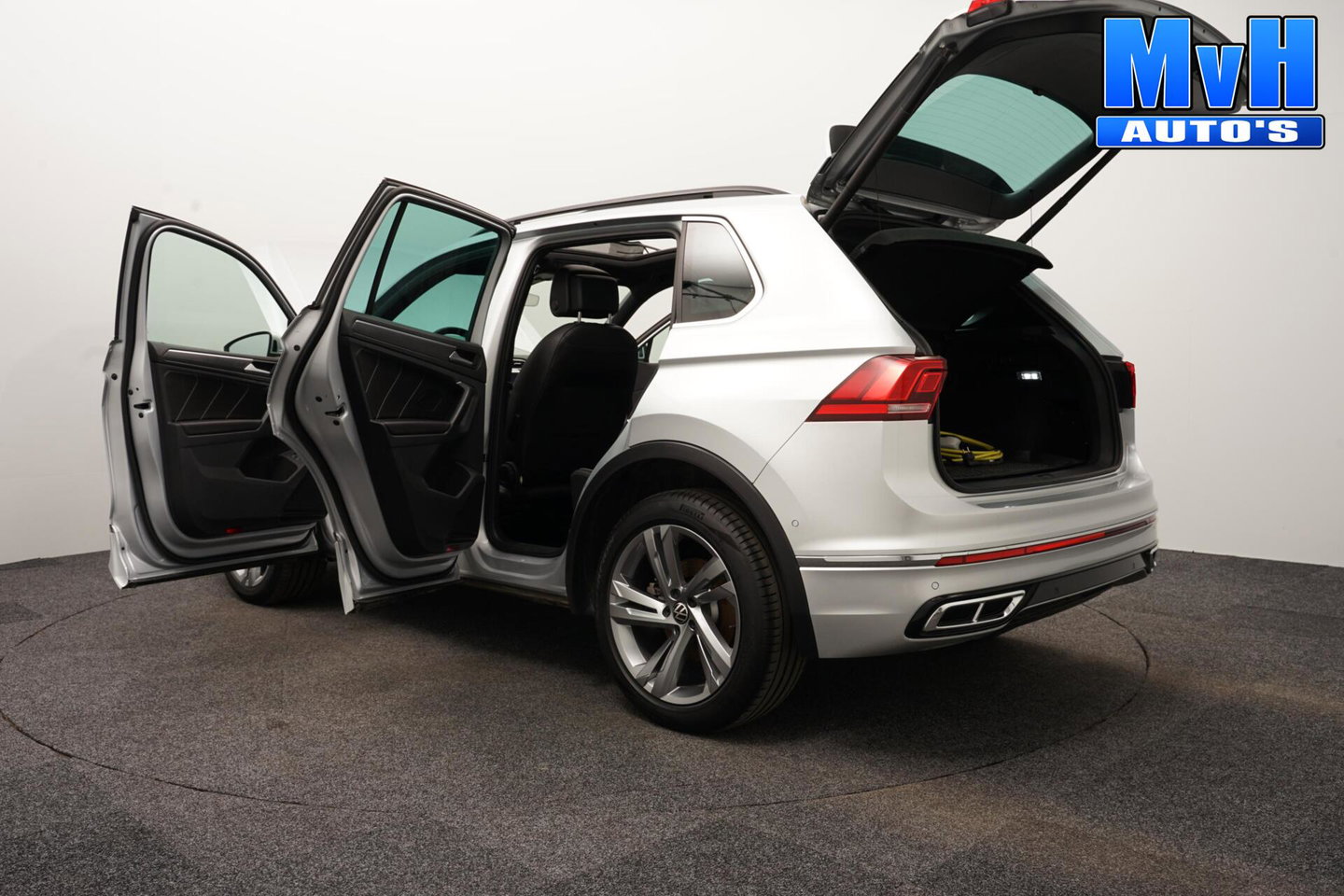 Volkswagen Tiguan 1.4 TSI PHEV R-Line Business+|PANO|IQ-LIGHT|SOH100%