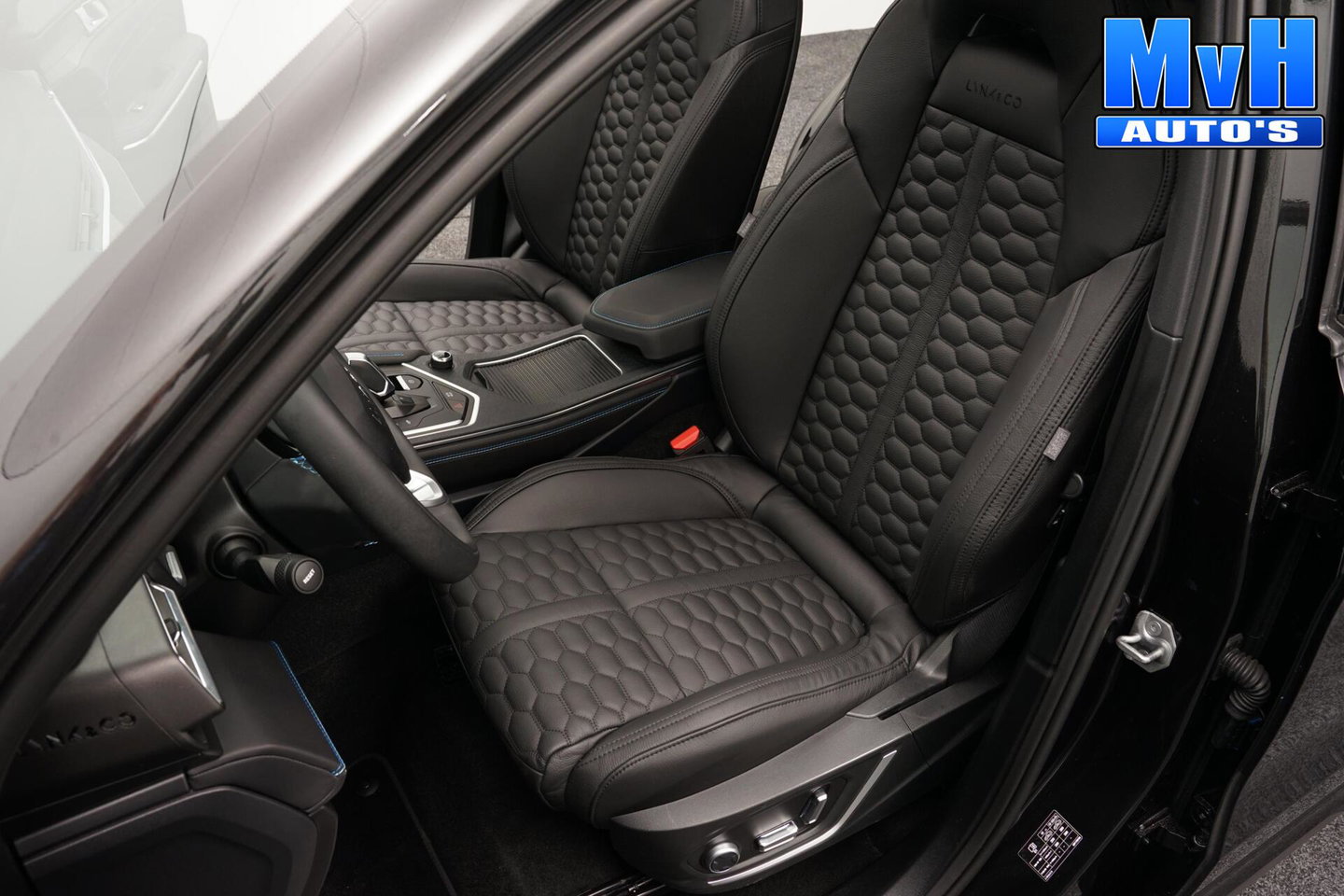 Lynk & Co 01 1.5 PHEV|FULL BLACK XL|ZWARTE.HEMEL|LEER|SOH94%