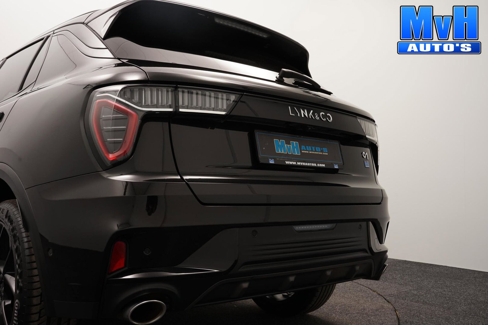 Lynk & Co 01 1.5 PHEV|FULL BLACK XL|ZWARTE.HEMEL|LEER|SOH94%