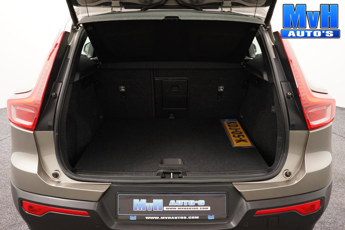 Volvo XC40 1.5 T4 PHEV Inscription Expression|TREKH|LED|NAV
