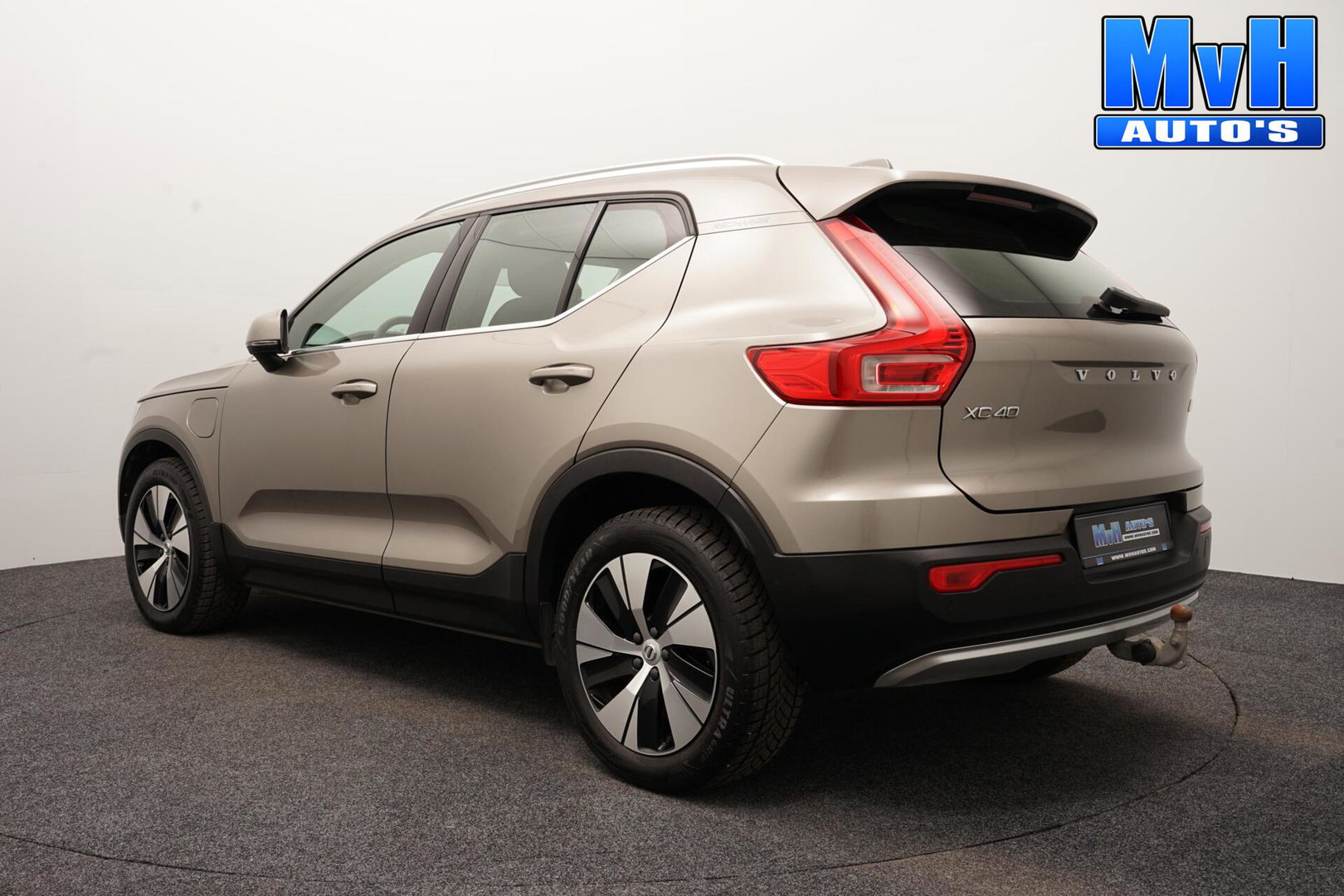Volvo XC40 1.5 T4 PHEV Inscription Expression|TREKH|LED|NAV