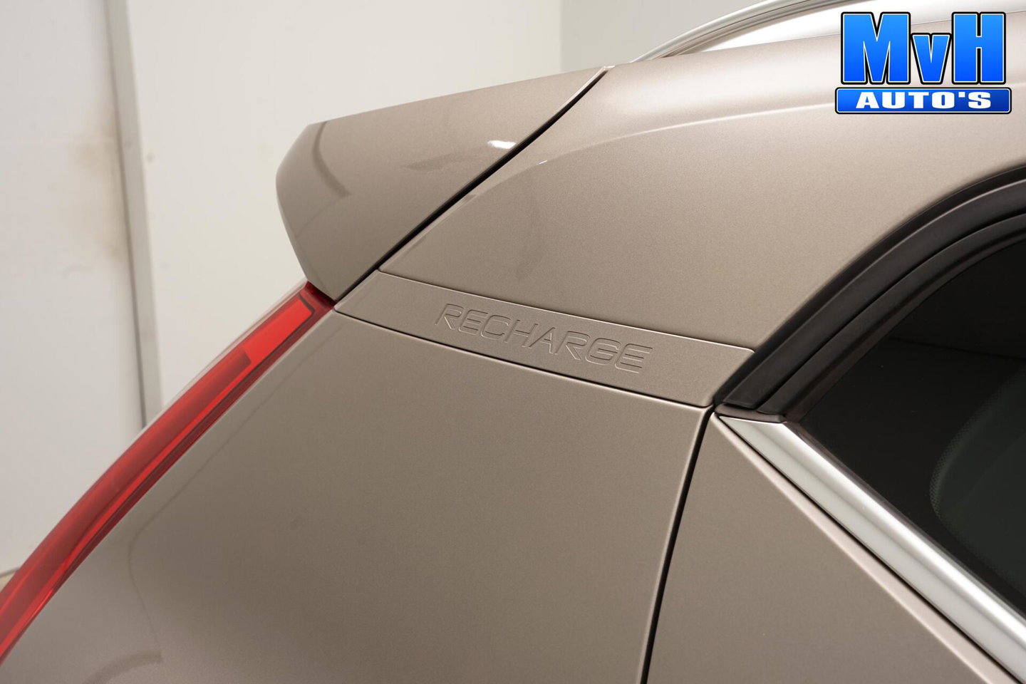 Volvo XC40 1.5 T4 PHEV Inscription Expression|TREKH|LED|NAV