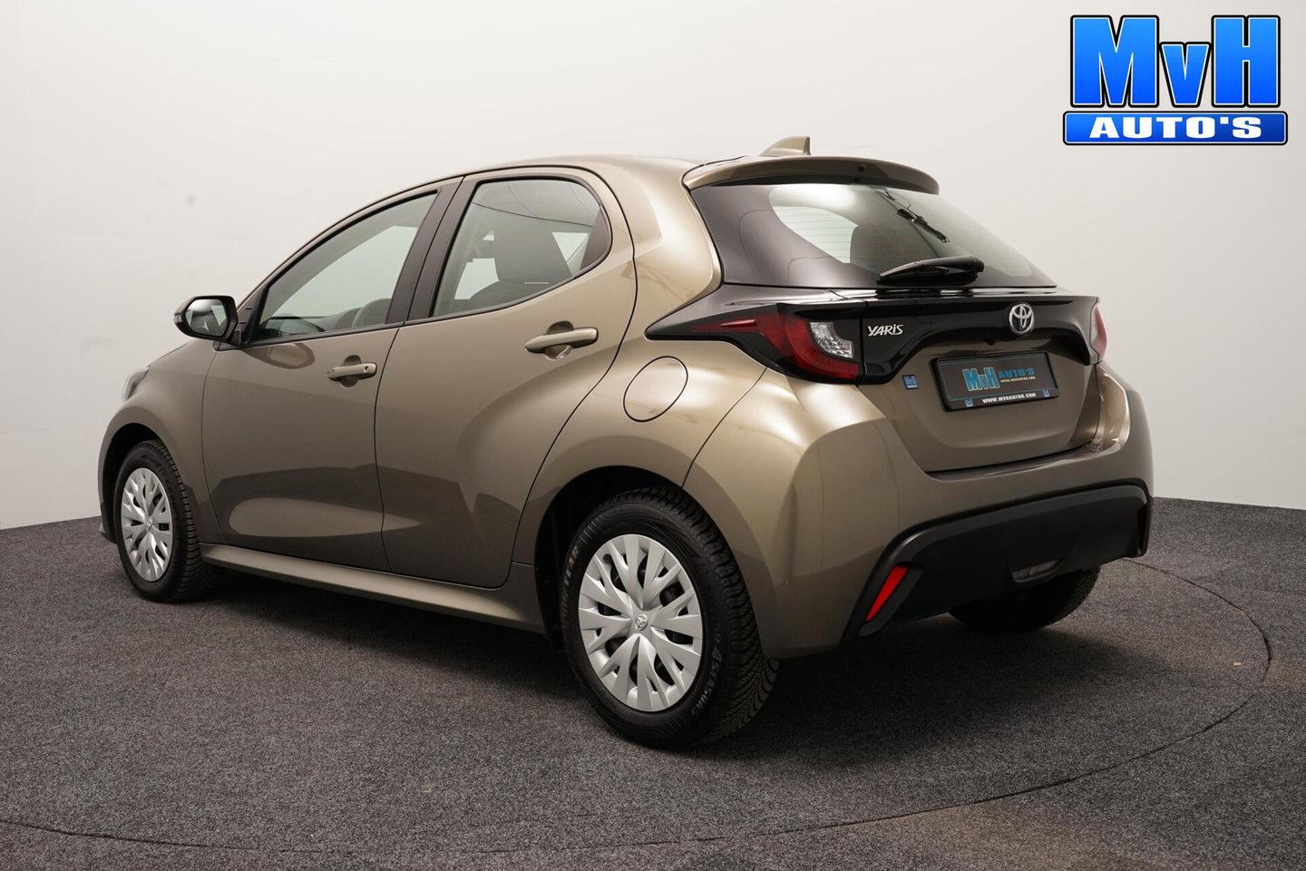 Toyota Yaris 1.5 VVT-i Active|CAMERA|ADAP.CRUISE|CARPLAY|NAP