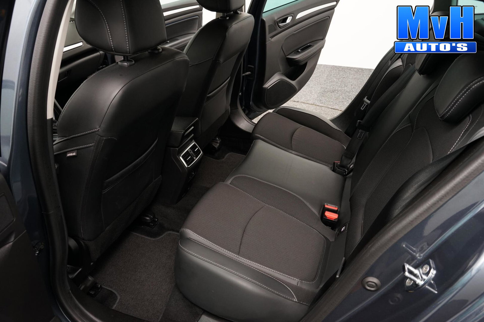 Renault Megane E-Tech Estate 1.6 PHEV 160 Intens|CAM|SOH89%|