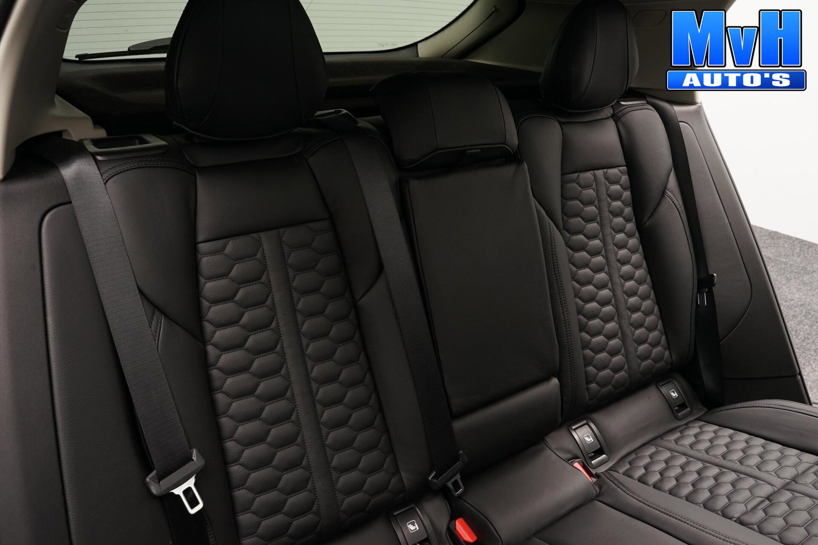 Lynk & Co 01 1.5 PHEV|FULL BLACK XL|LEER|NAP|PANO