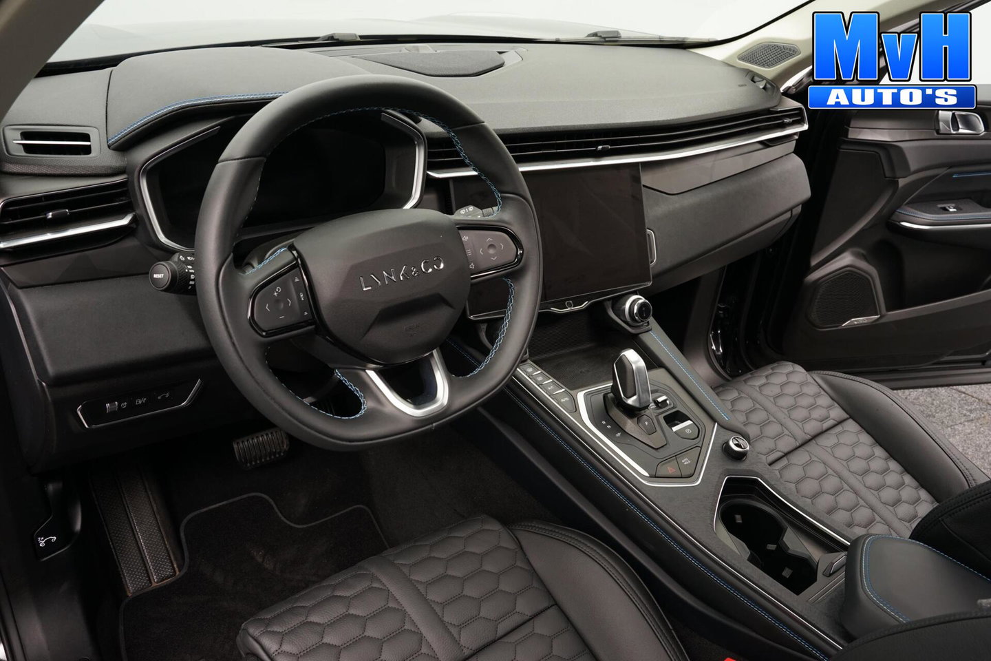Lynk & Co 01 1.5 PHEV|FULL BLACK XL|LEER|NAP|PANO
