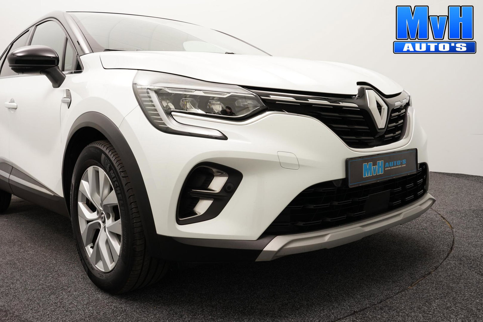 Renault Captur 1.3 TCe 140 Intens|PARELMOER|CAMERA|LED|NAP