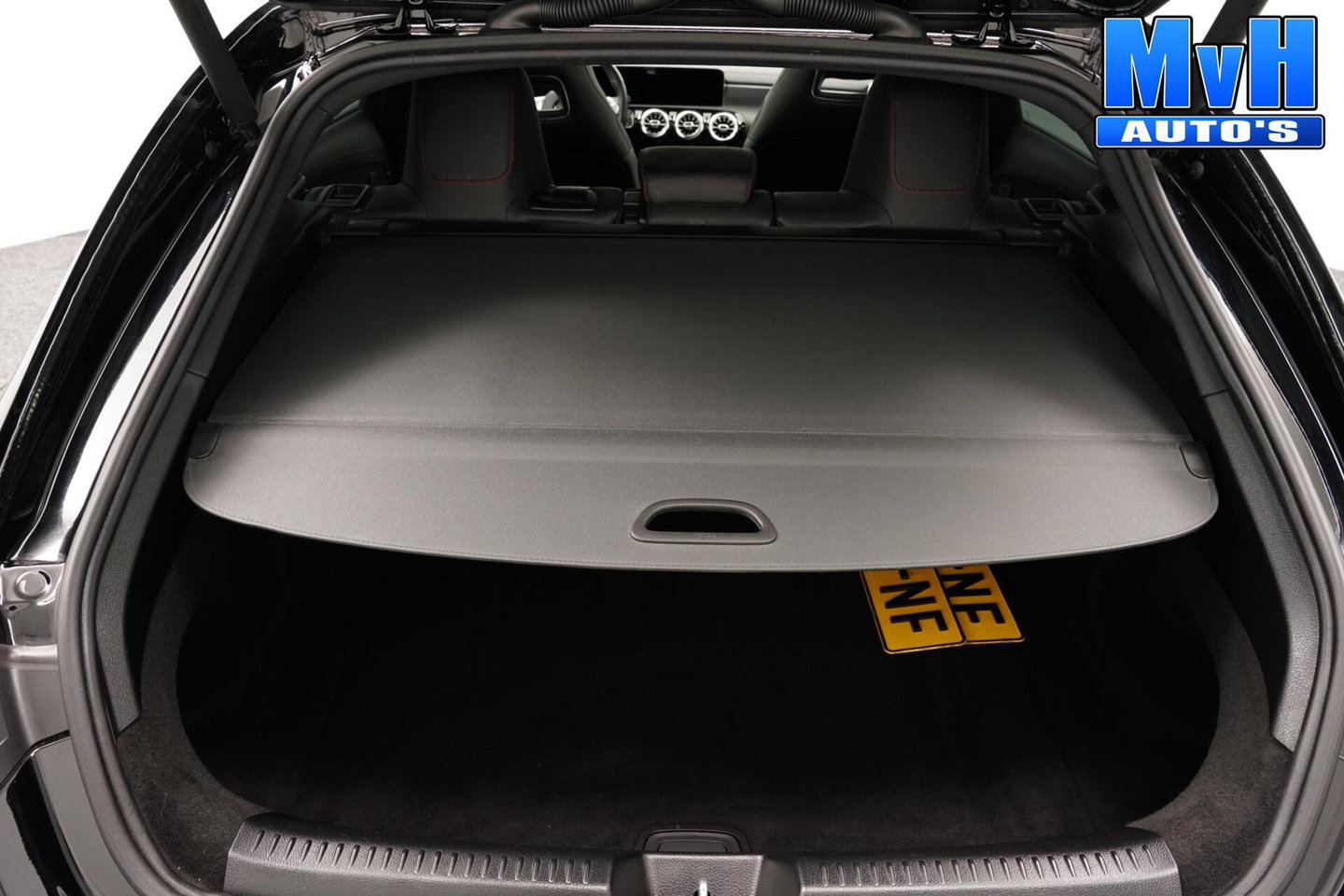 Mercedes-Benz CLA Shooting Brake 200 Business Solution AMG