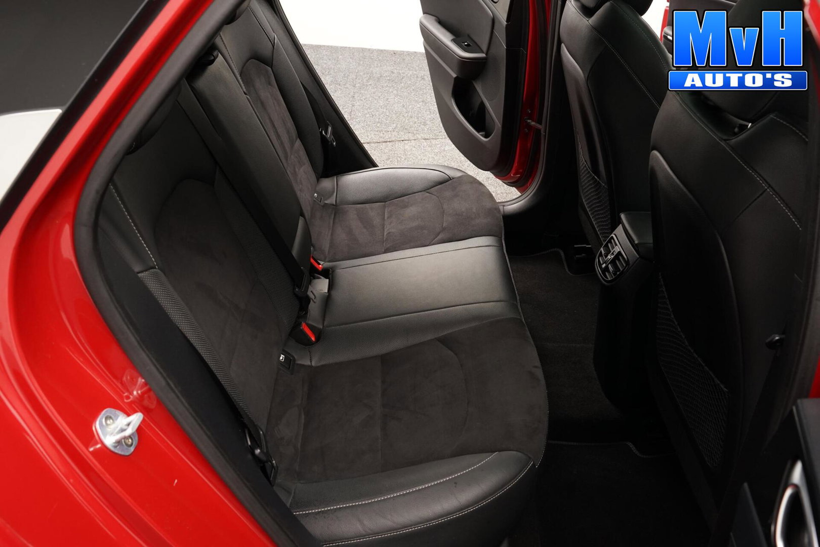Kia ProCeed 1.4 T-GDI GT-Line|LUXE!|TREKHAAK|PANO|LED|NAP