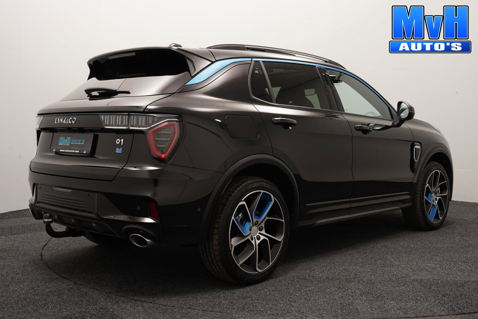 Lynk & Co 01 1.5 PHEV|ZWARTE.HEMEL|TREKH|360°CAM|PANO|SOH97%