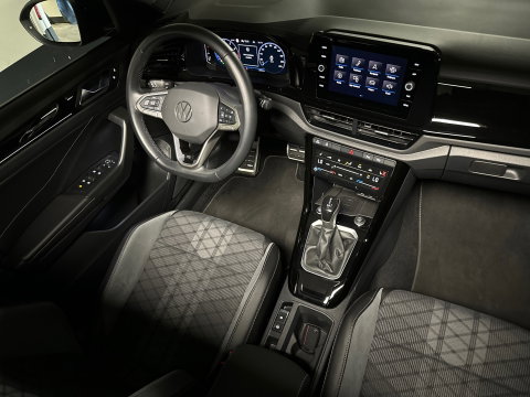 Volkswagen T-Roc 1.5 TSI R-Line Pano|IQ|Keyles|CarPlay|Sfeer