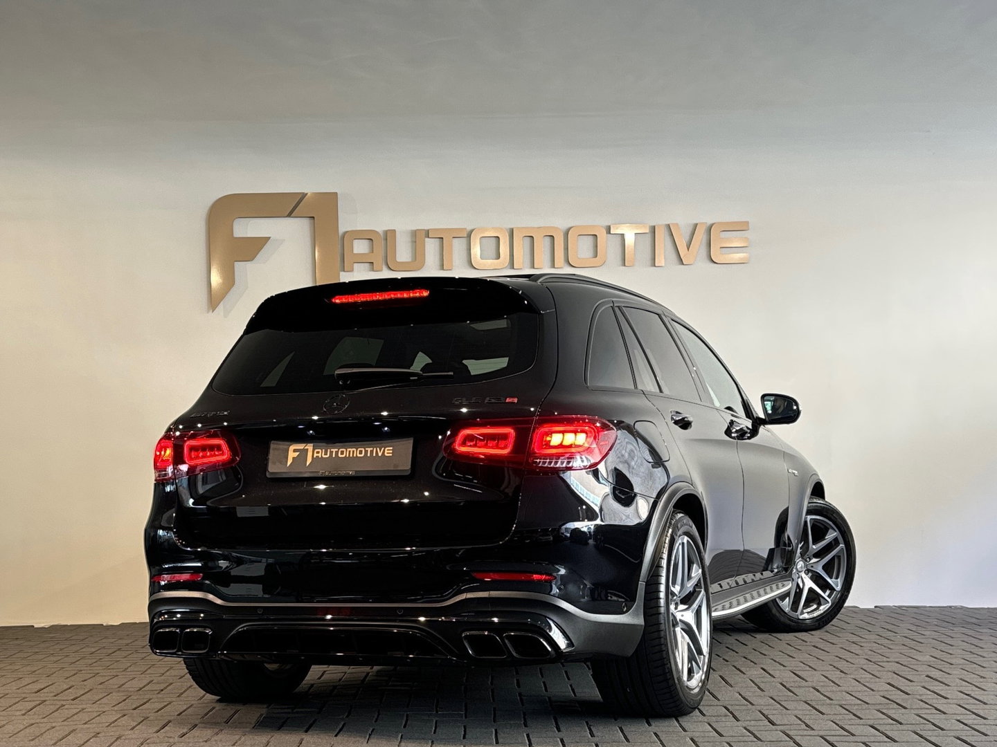Mercedes-Benz GLC AMG 63 S 4M+ Premium+ Pano|Ceramic