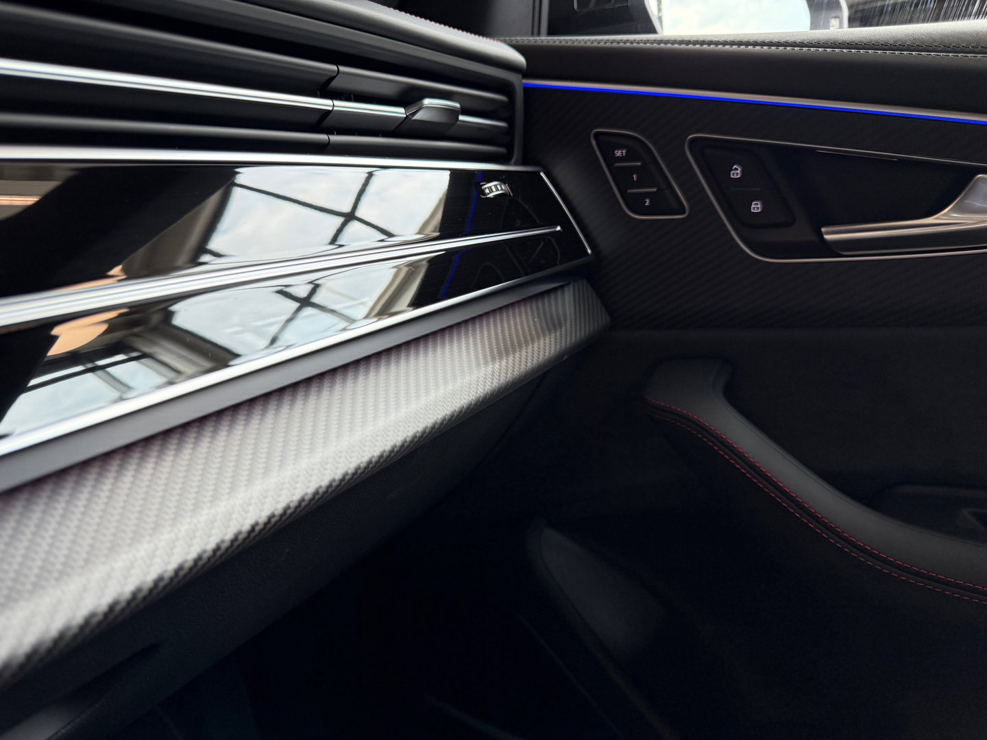 Audi Q8 60 TFSI e quattro S Line Comp Pano|RS Seat|HuD|Memory