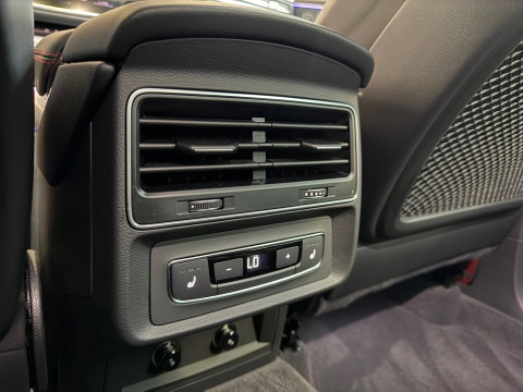 Audi Q8 60 TFSI e quattro S Line Comp Pano|RS Seat|HuD|Memory