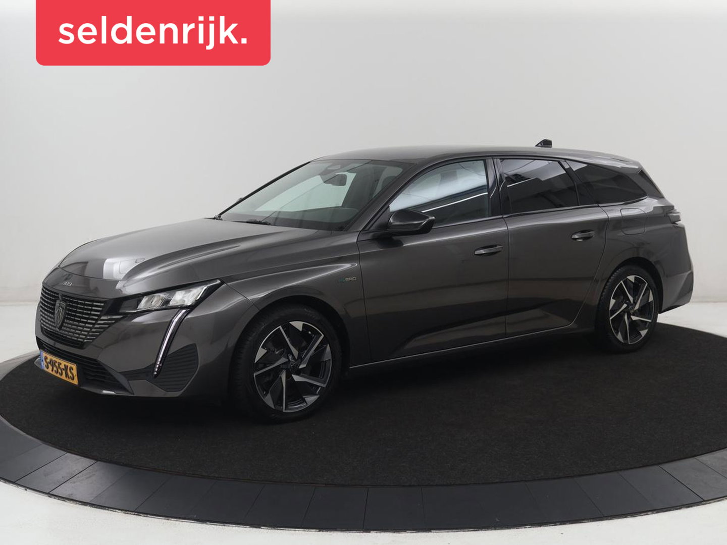 Peugeot 308 SW 1.6 HYbrid 180 Allure Pack Business | SOH 97.3% | Trekhaak | 360 camera | Adaptive cruise | Carplay | Climate control | Virtual |
