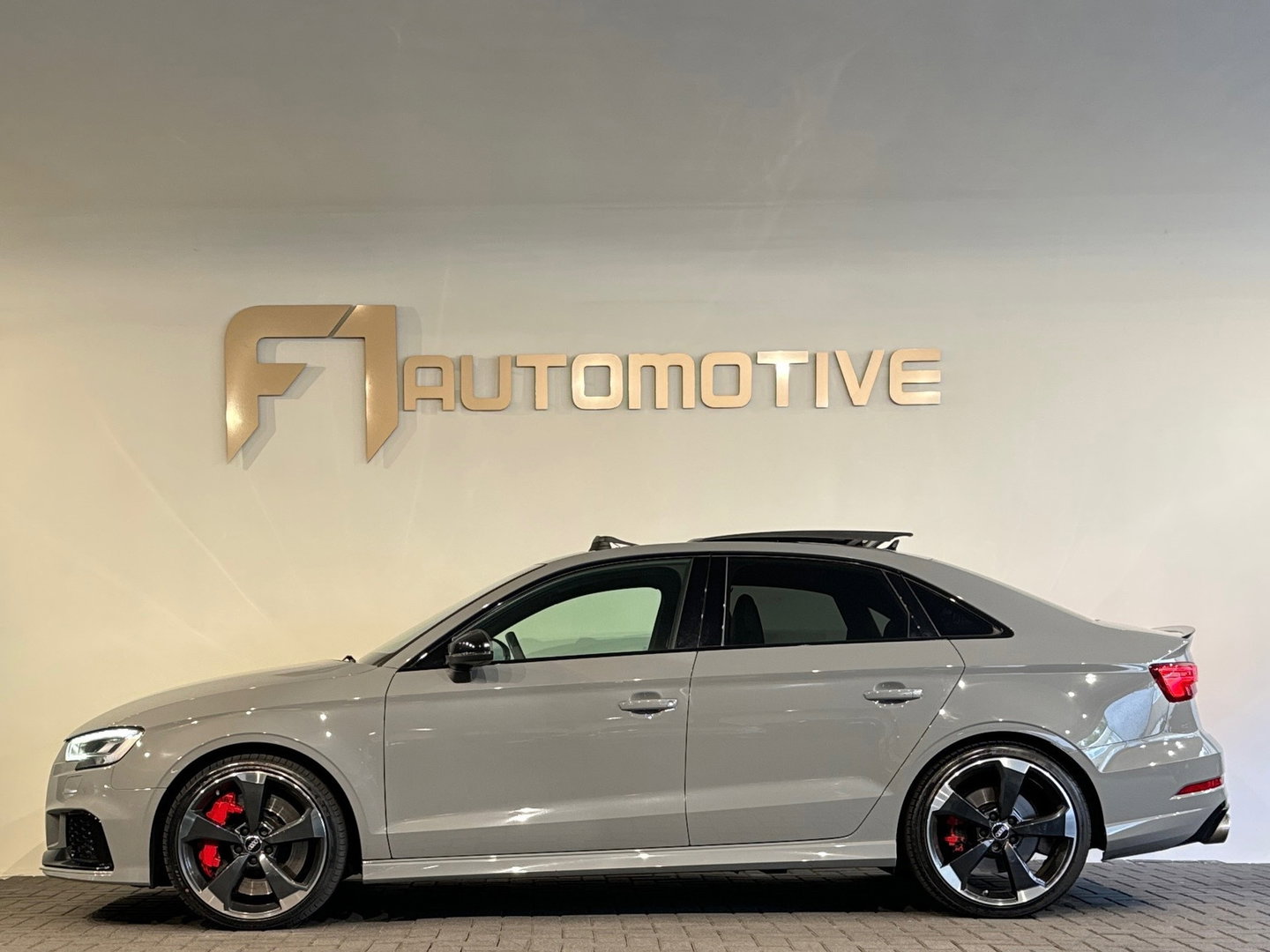 Audi RS3 Limousine 2.5 TFSI quattro Pano|RS Seat|Keyless|B&O